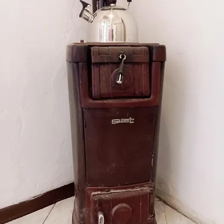 Oldhouse Albergo