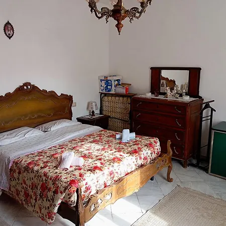 Oldhouse *